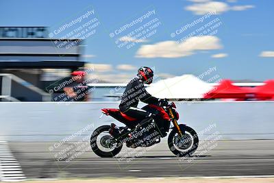 media/Mar-25-2024-Moto Forza (Mon) [[8d4319bd68]]/4-Novice Group/Session 4 Front Straight Speed Pans/